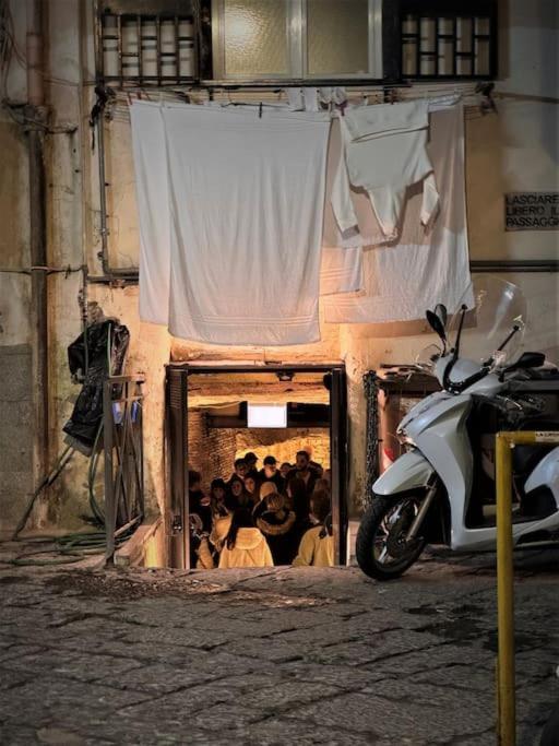 Domus Miraculi: Casa Storica Nel Cuore Di Napoli מראה חיצוני תמונה